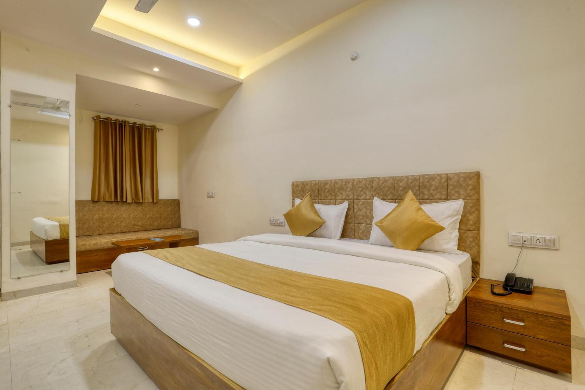 Soonstay Hotel Konark Indore Exterior photo